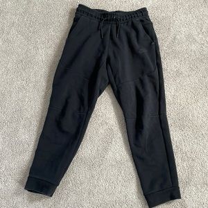 Boys Youth Large Nike Sportswear Tech Fleece Joggers - Used